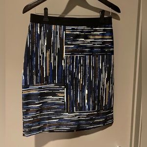 Ann Taylor Blue Pattern Short Pencil Skirt Size 4